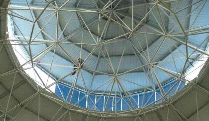 阿勒泰加油站网架安装